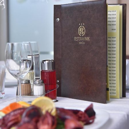 B&B Park Sremcica Ngoại thất bức ảnh
